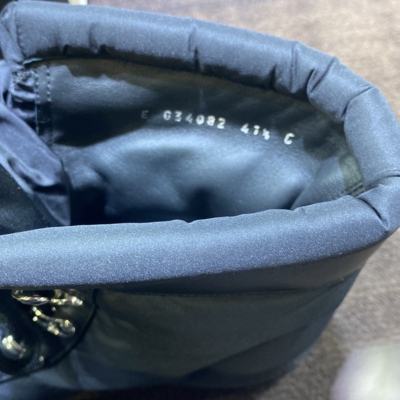 Chanel Puffer Boots Size 41.5 - Picture 8 of 8